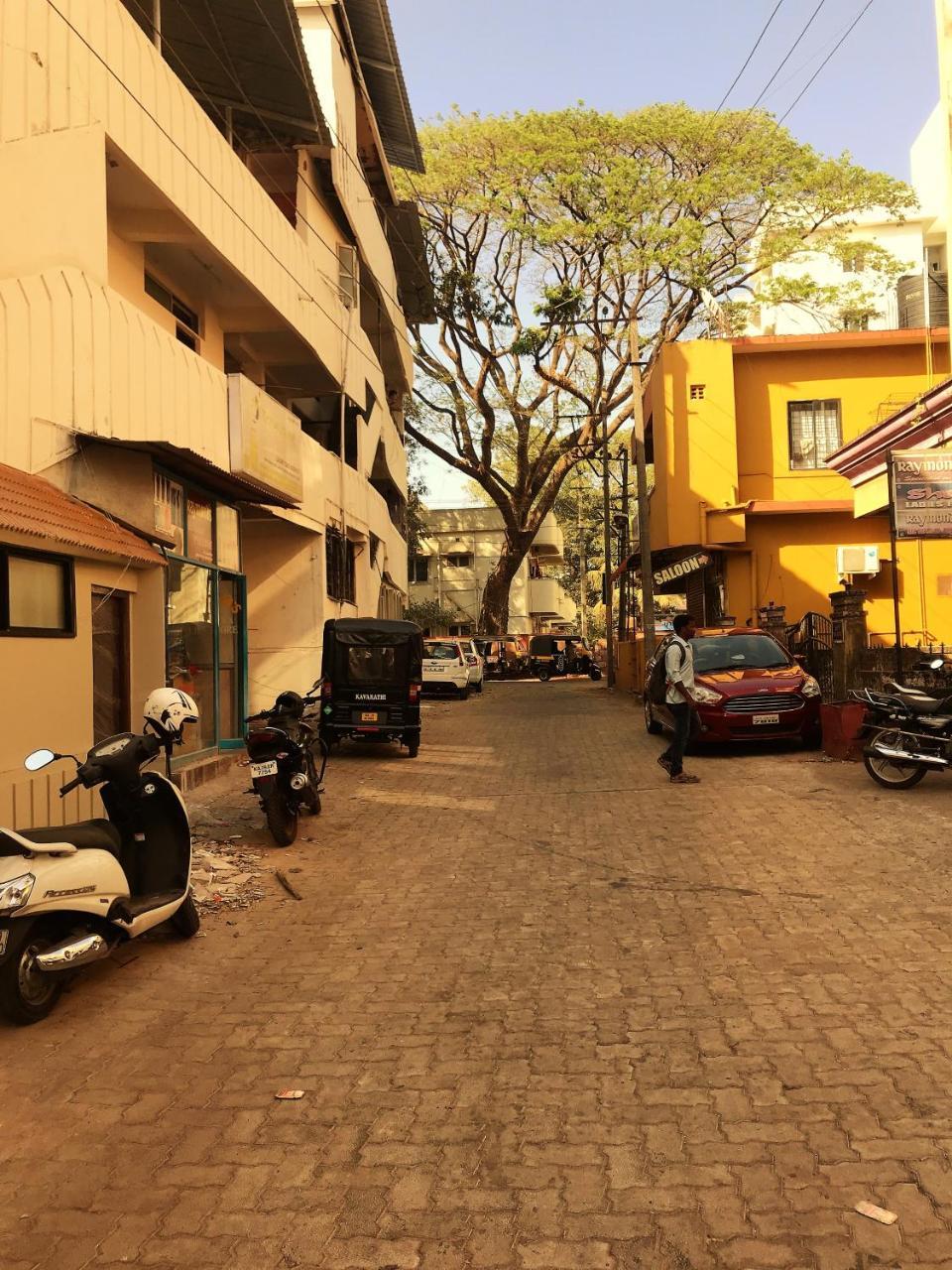 Cosmo Lodge Mangalore Bagian luar foto