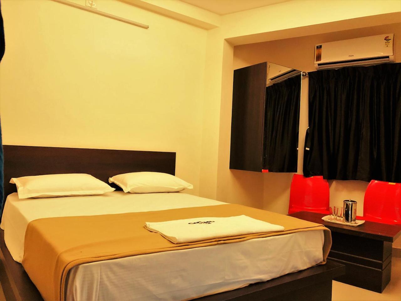 Cosmo Lodge Mangalore Bagian luar foto